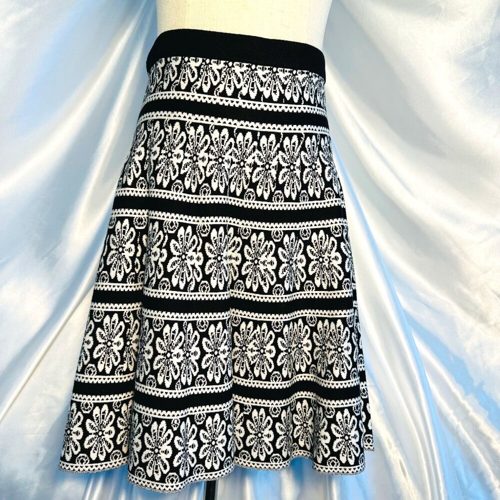 Saks Fifth Avenue Black and White Floral/Striped Knit Skirt